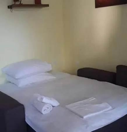 Lefkada Classic Two Bedroom Apartment Nikiana