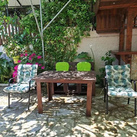 Lefkada Classic Two Bedroom Apartment *